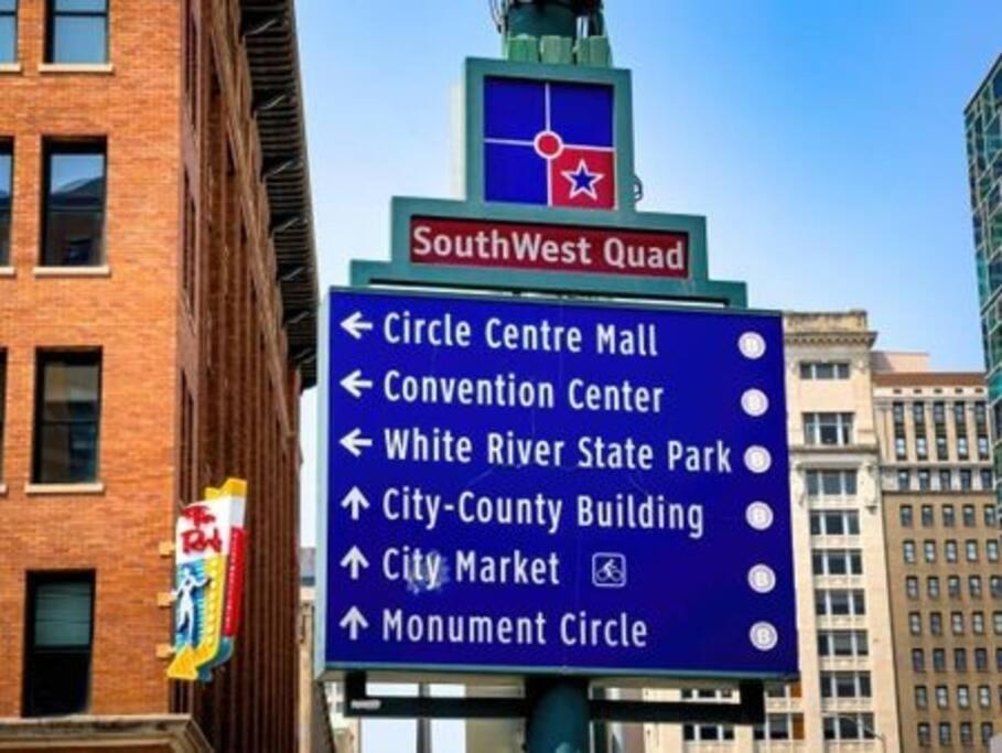 Downtown Queen - Free Parking- Conv Center Skywalk#2 Apartment